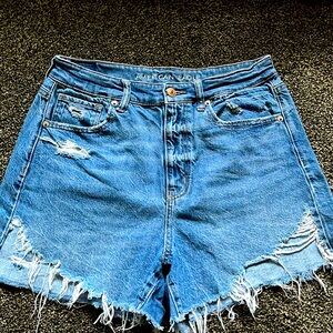 ❌SOLD❌American Eagle shorts| distressed denim